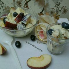 A picture of Apple fruit salad.