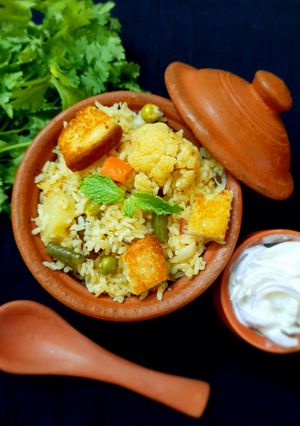 A picture of Vegetable Brinji rice.