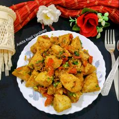 A picture of Fried Snacks (Idli).