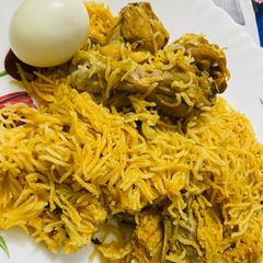 A picture of Chicken biriyani.
