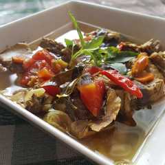 รูปของ Asem Asem Tuna daun Kedondong Segar