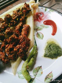 पालक कोन पकोडा (palak corn pakoda recipe in marathi) रेसिपी चे मुख्य फोटो