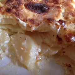 A picture of Creamy Dauphinoise Potatoes.