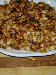 A picture of Roasted pumpkin seeds.
