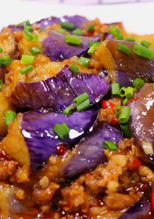 Hình của món Cà tím om thịt bằm ngon nhức nách.