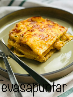 Una foto de Lasaña de langostinos 🦐 🧀