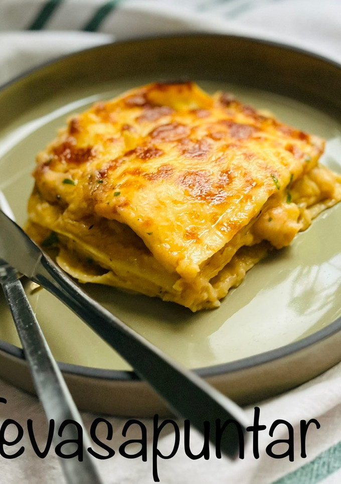 Una foto de Lasaña de langostinos 🦐 🧀