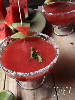 A picture of Watermelon juice.