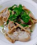 Bắp giò hầm măng khô