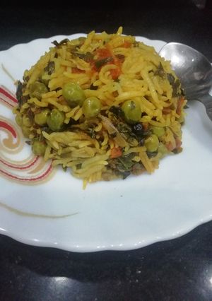A picture of Matar Methi Pulao.