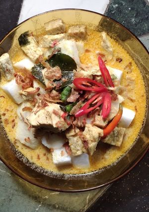 Foto resep Opor ayam lontong tahu tempe bondowoso
