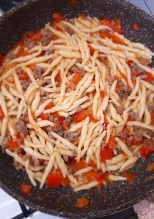 Foto di Trofie con salsiccia e peperoni
