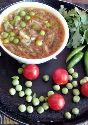 A picture of Clear veg soup.