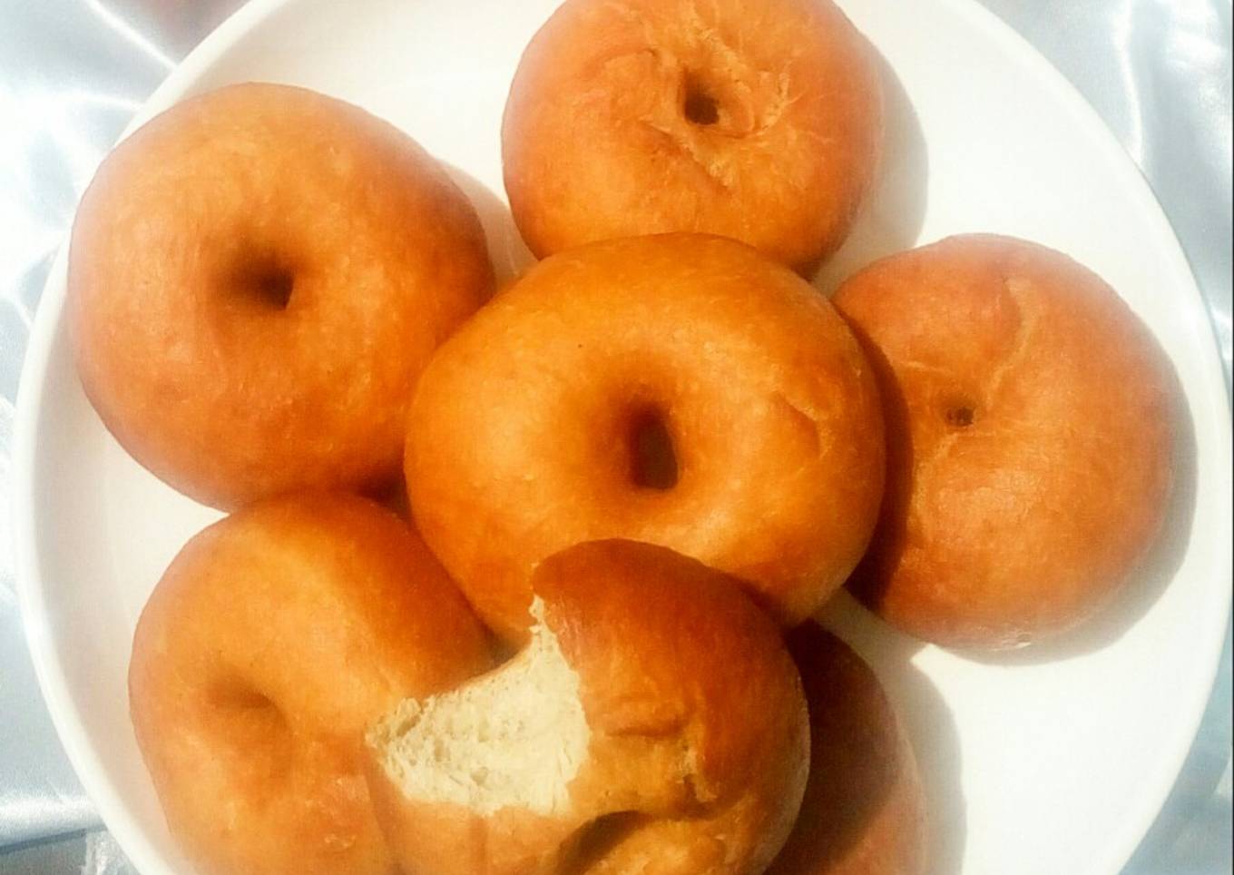 Yeast doughnut