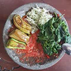 รูปของ Lalapan Teri Nasi
