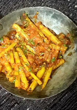 A picture of Drumsticks sabzi.