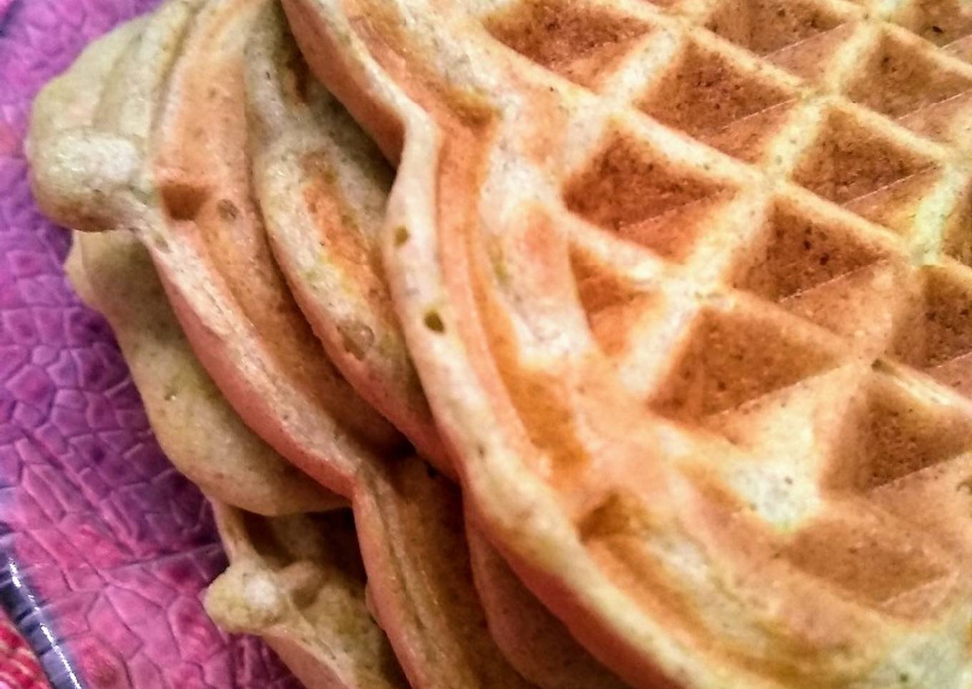 Waffles de harina de arveja y zapallitos