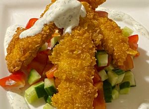 Csirkemell csíkok corn flakes bundában recept fotója