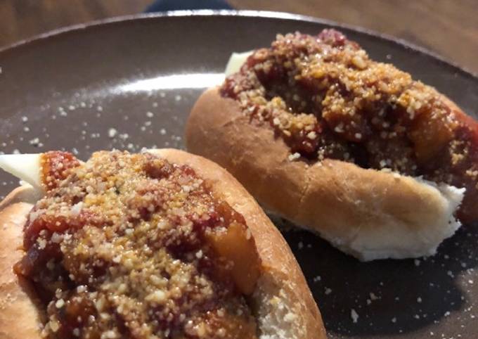 Step-by-Step Guide to Prepare Jamie Oliver Slow cooker italian sausage sandwiches