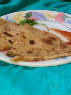 আলুর পরোটা(aloor paratha recipe in Bengali) রেসিপির প্রধান ছবি