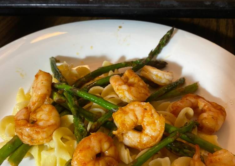 Buttery boiled shrimp and Asparagus Buttery boiled shrimp and Asparagus