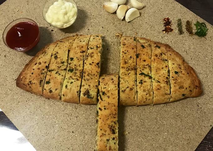 Cheesy garlic bread recipe or Garlic cheese bread