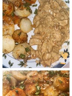 Una foto de Pollo con salsa mostaza, miel & nueces + Patatas hervidas con un toque de horno