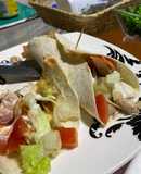 Fajitas de pollo con salsa ranchera y ketchup