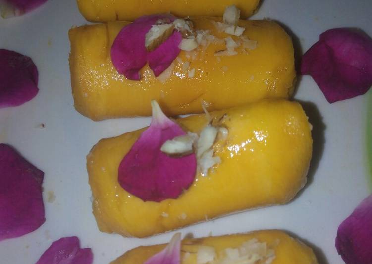 Mango sweet rolls