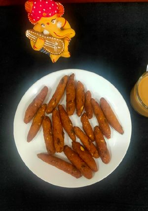 ફરાળી સ્ટીક્સ (Farali Sticks Recipe In Gujarati) રેસીપી મુખ્ય ફોટો
