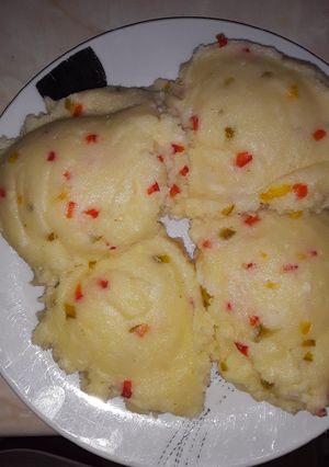 A picture of Braai Pap.