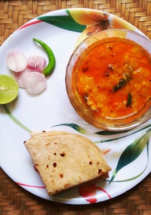 મગ ની દાળ (Moong Dal Recipe In Gujarati) રેસીપી મુખ્ય ફોટો