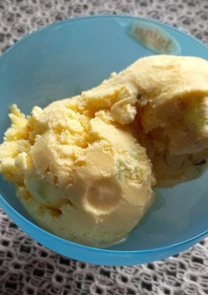 পেস্তা আইসক্রিম (pistachio ice cream recipe in Bengali) রেসিপির প্রধান ছবি