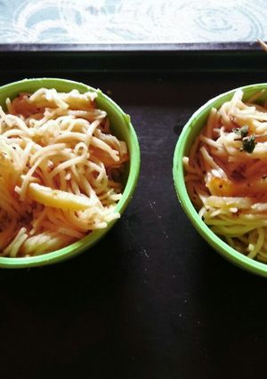 A picture of Chinese chow mein.