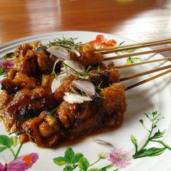 A picture of Vegetarian satay.