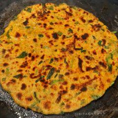 Dudhi Methi Thepla A picture of Dudhi Methi Thepla.