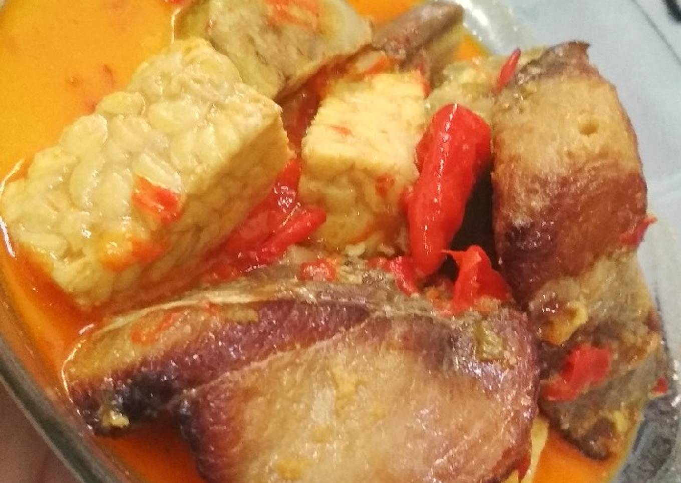 Mangut Iwak Pe / Ikan Pari Asap