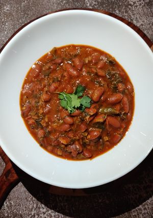 A picture of Rajma palak curry.