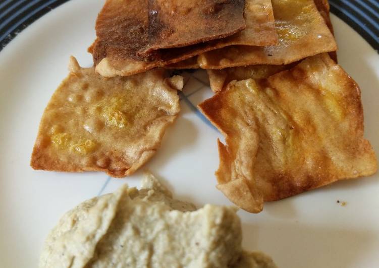 Recipe of Quick Hummus and chips