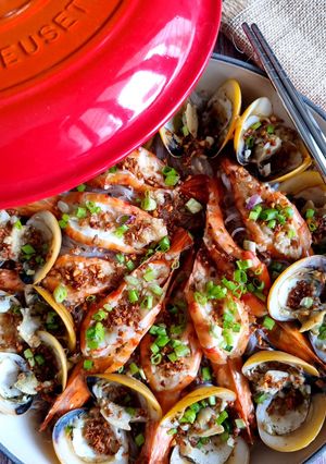 Foto resep Seafood steam bawang putih dan soun (waterless seafood steam with garlic and glass noodle)