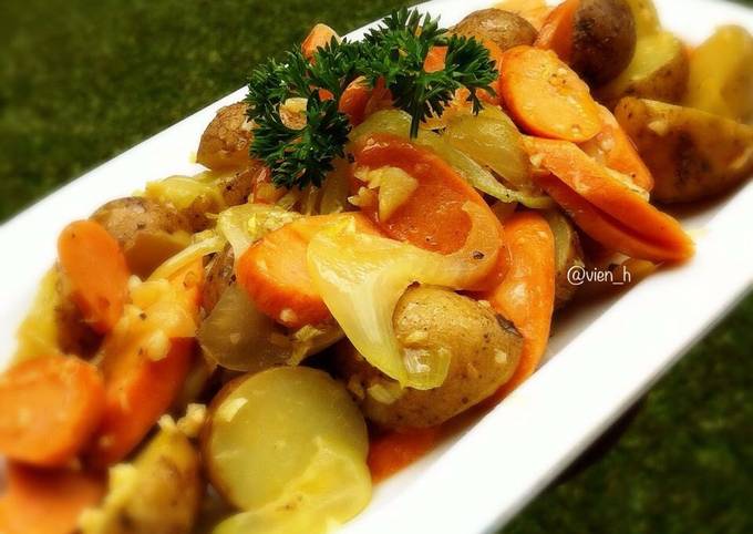 Resep Baby Potato with Sausage oleh vivin_herviani - Cookpad