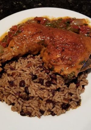 A picture of Cuban-Style Chicken & Rice.