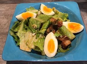 Une photo de Salade César pascale