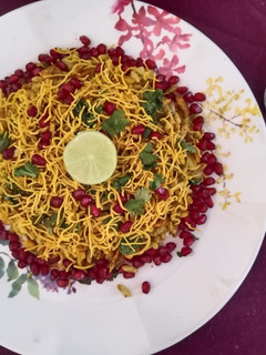 ભેળ (Bhel Recipe In Gujarati) રેસીપી મુખ્ય ફોટો