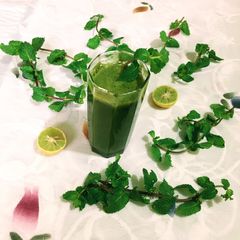 A picture of Mint Lemonade.