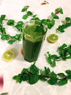 A picture of Mint Lemonade.