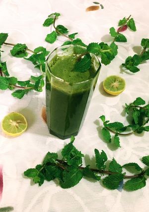 A picture of Mint Lemonade.