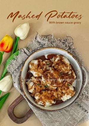 Gambar Mashed Potatoes With Brown Sauce Gravy