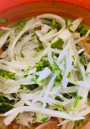 Una foto de Ensalada de Cebollín con Cilantro