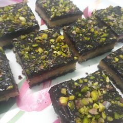 A picture of No bake Masoor dal Cake.